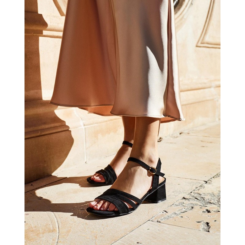 Sandalias de Tacón Bajo Negro