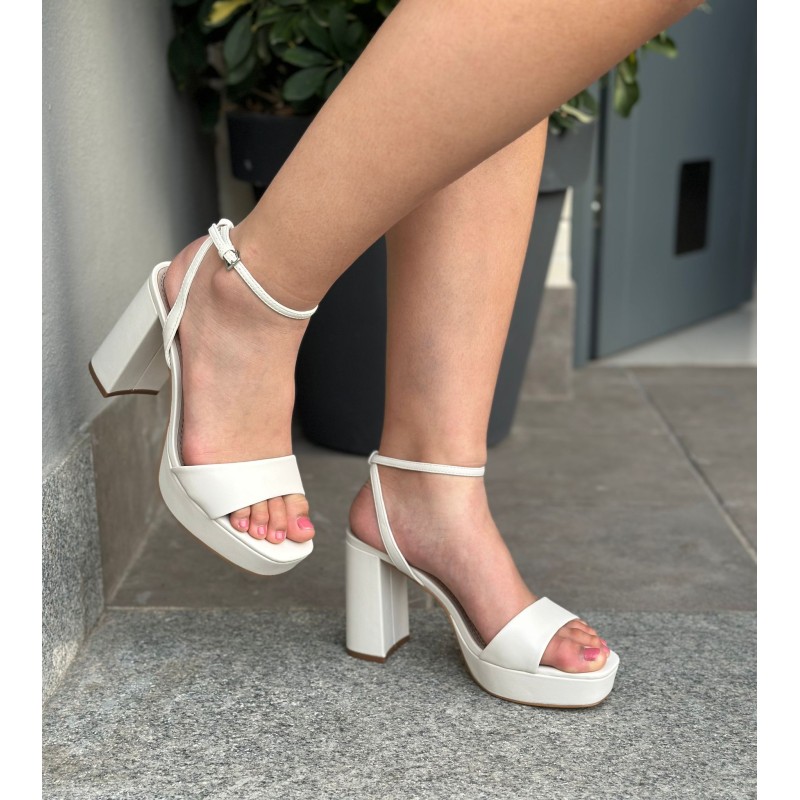 Sandalias de Tacón Cuadrado