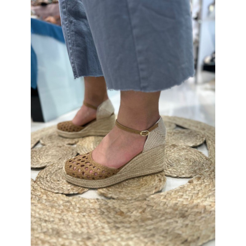Sandalias Cuña y Cerradas