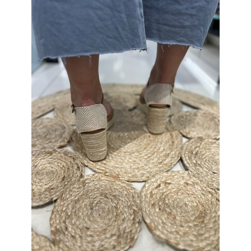 Sandalias Cuña y Cerradas