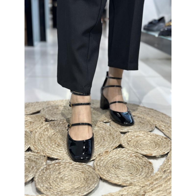 Zapatos Con Tacon Charol