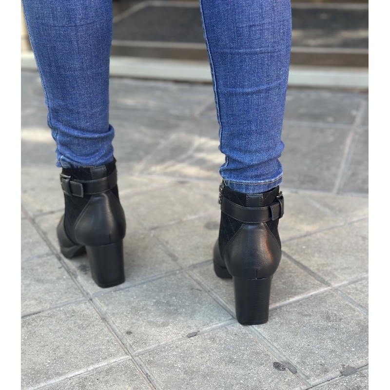 Botín Tacón Símil Piel