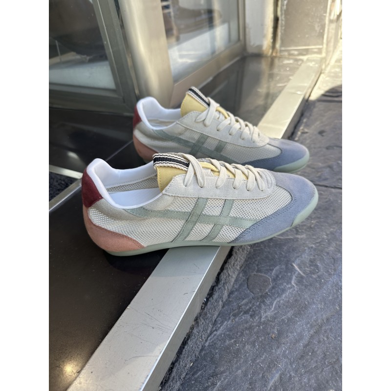 Zapatilla Calada Con Raya