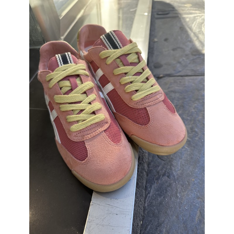 Zapatilla Calada Con Raya