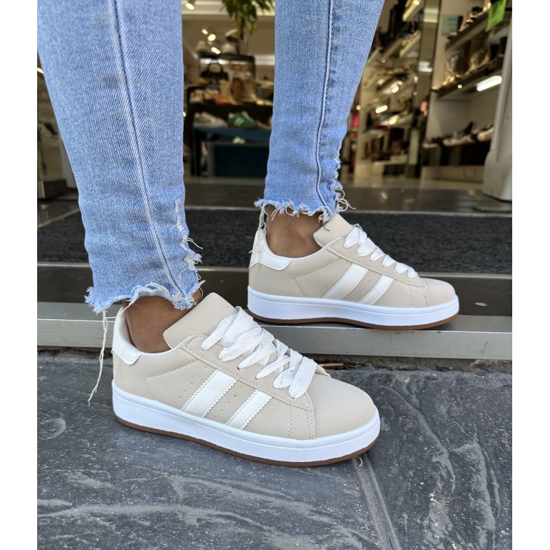 Zapatillas Con Franjas