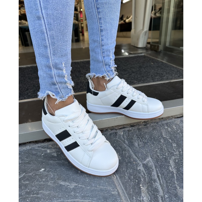 Zapatillas Con Franjas 2