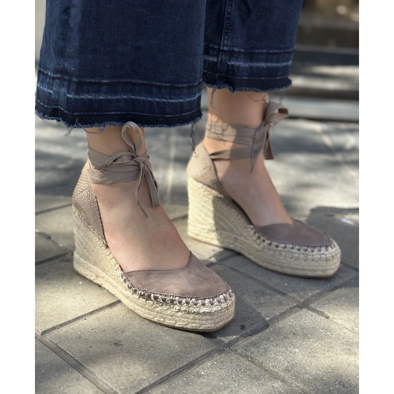 Alpargatas De Cuña Con Cintas 2