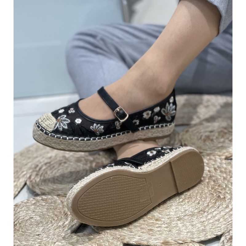 Bailarinas Bordadas Con Detalles...