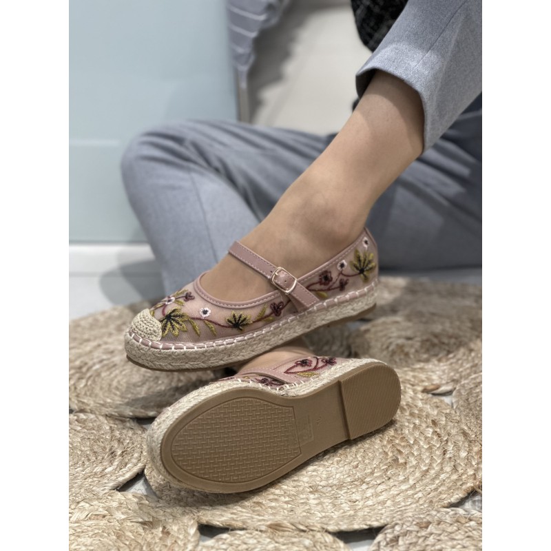 Bailarinas Bordadas Con Detalles Florales