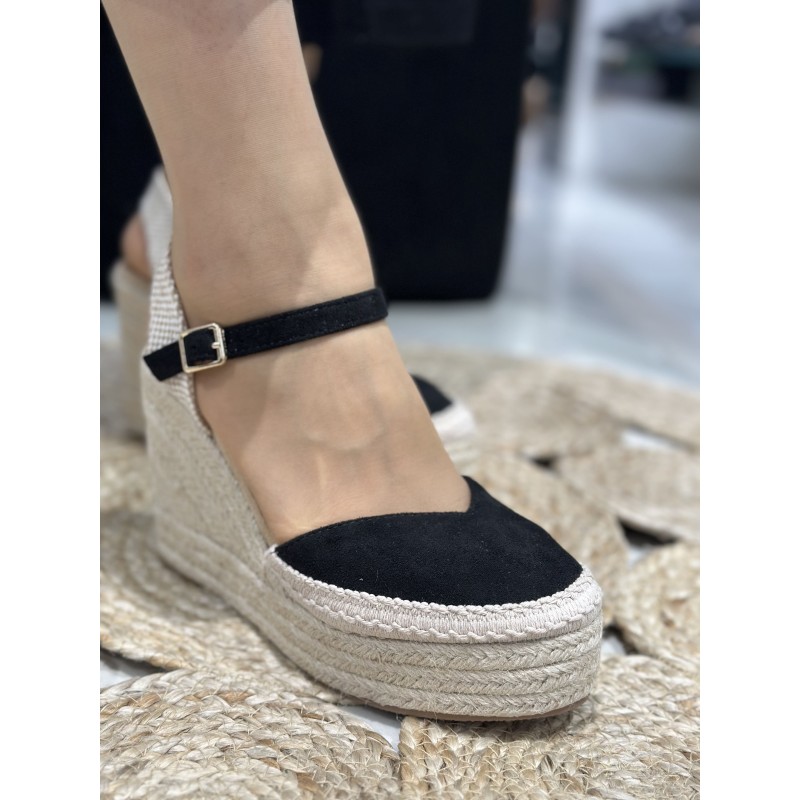 Alpargatas De Cuña Con Brillo Sutil