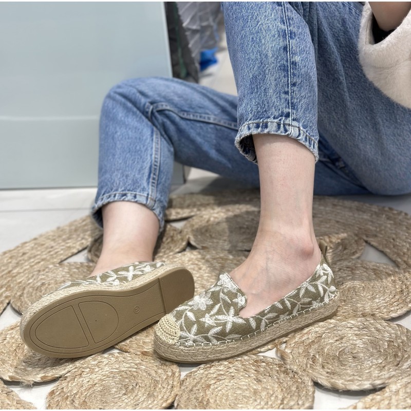 Alpargatas Bordadas Planas