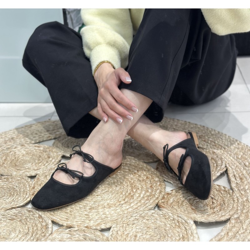 Mules Diseño lazos  Corina M5235