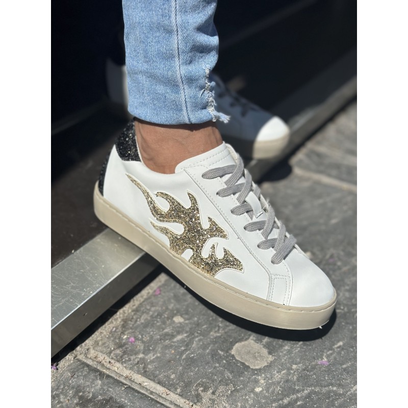 Zapatillas Con Brillo Y Diseño Flameado