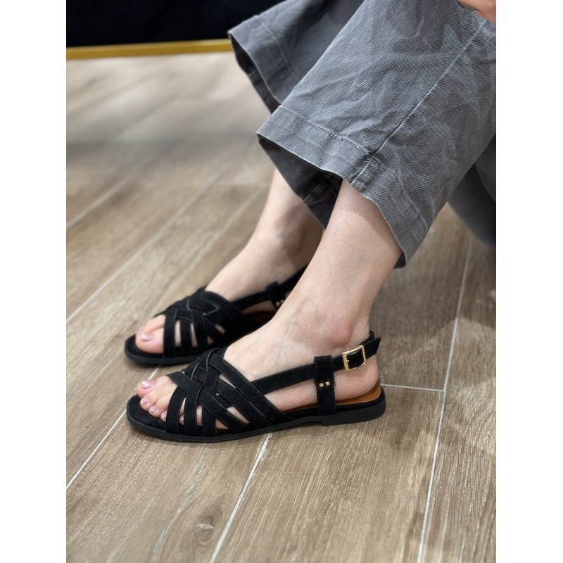 Sandalias Planas Con Tiras Cruzadas