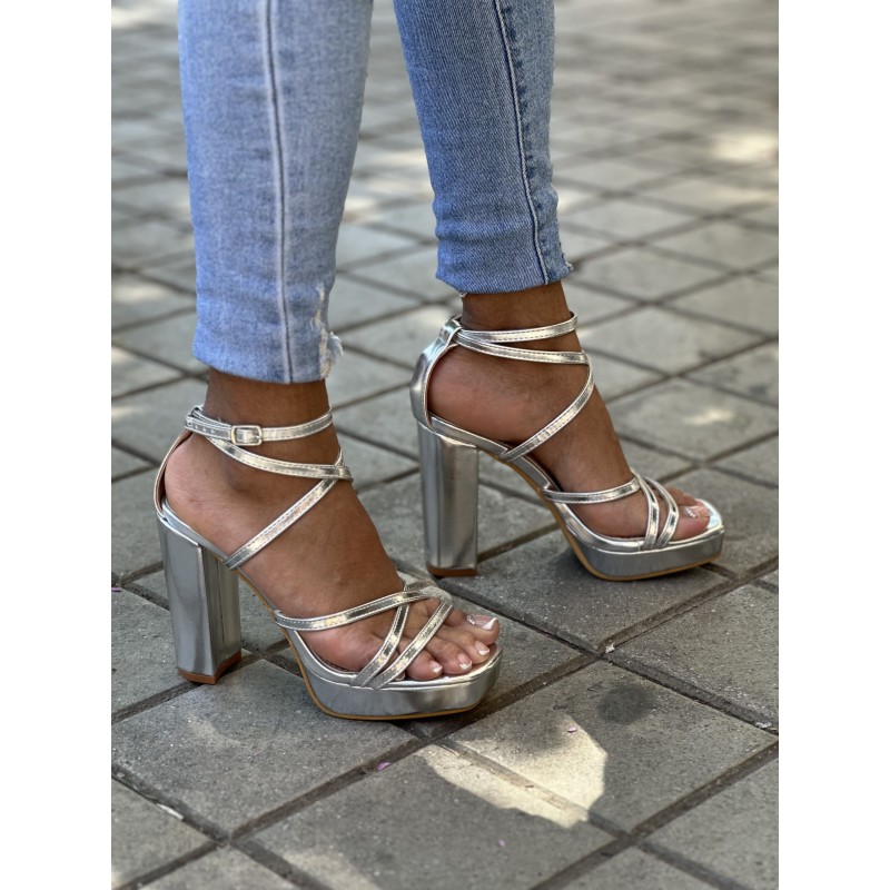 Tacón Con Super Plataforma