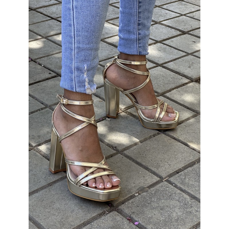 Tacón Con Super Plataforma