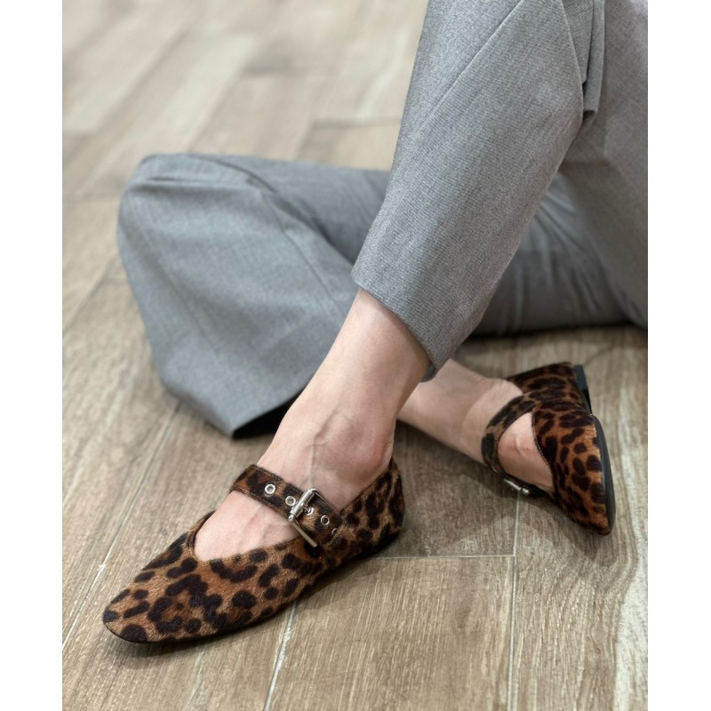 Sandalias forma V con Estampado V.L