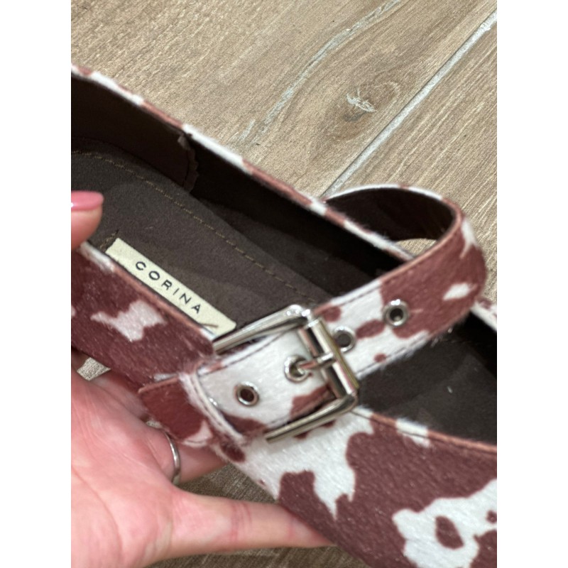 Sandalias forma V con Estampado V.L