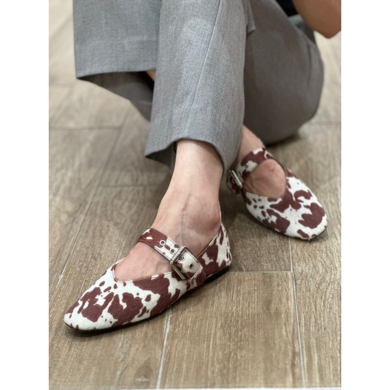 Sandalias forma V con Estampado V.L