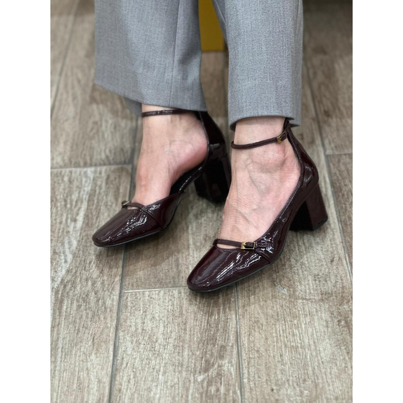 Tacones Belle Noir Burdeos - Corina...