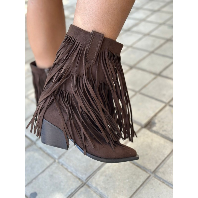 Botines Camperas Con Flecos  Corina - M5813