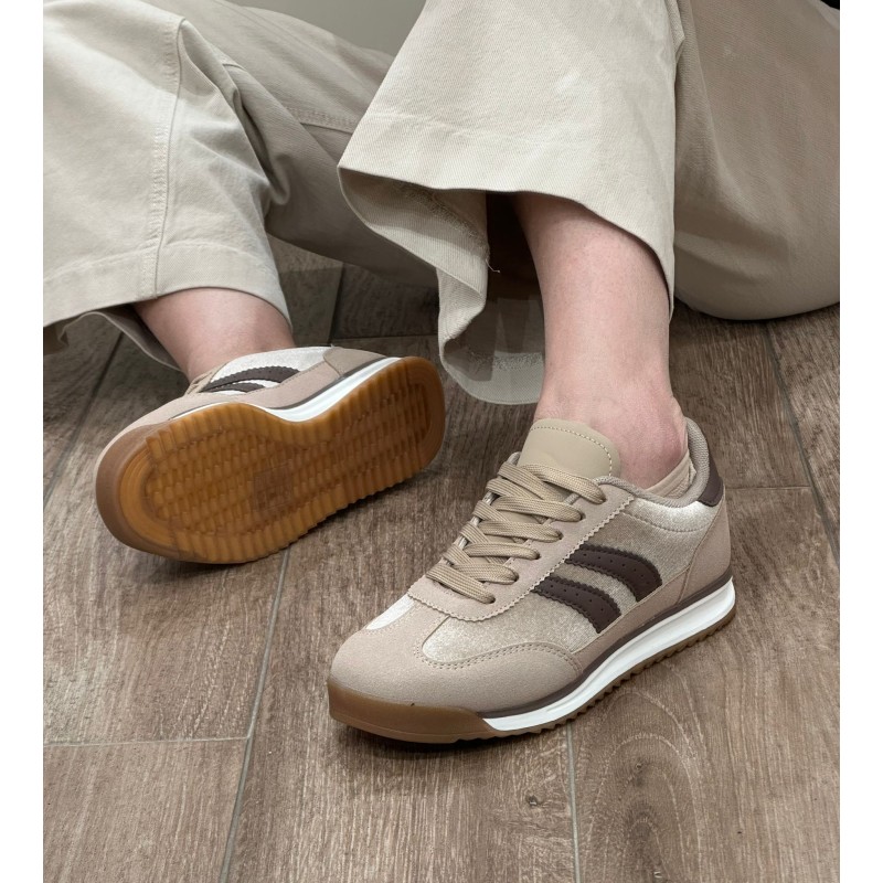 Zapatilla Con Estilo Y Comoda