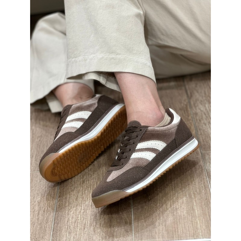 Zapatilla Con Estilo Y Comoda