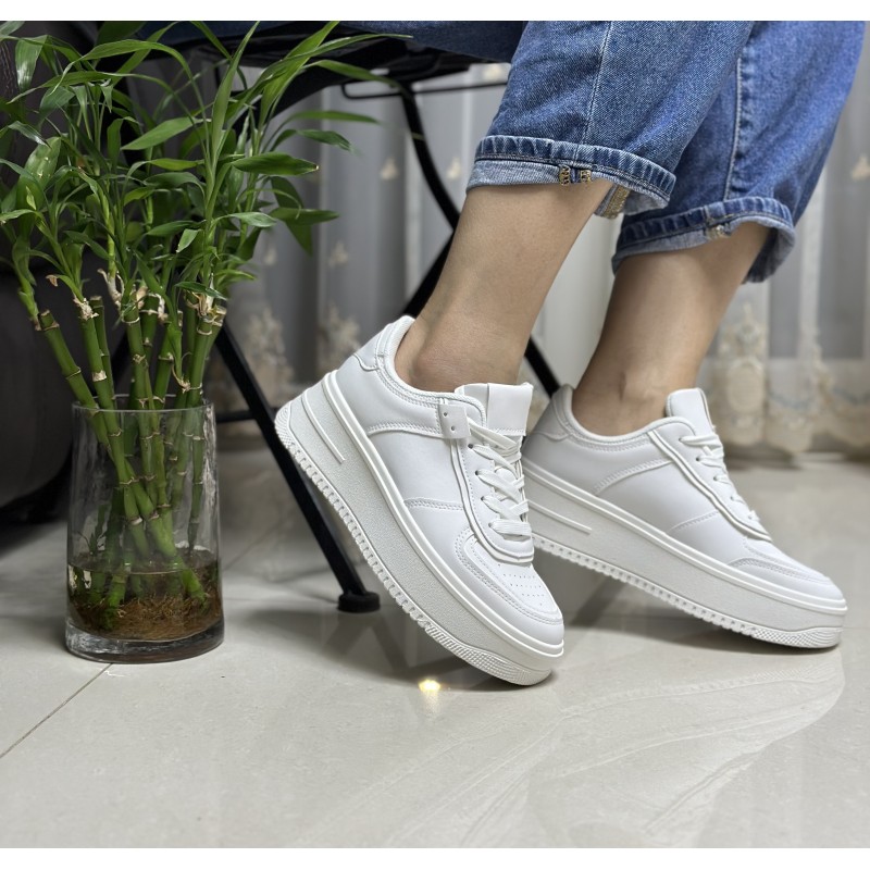 Zapatillas deportivas blancas