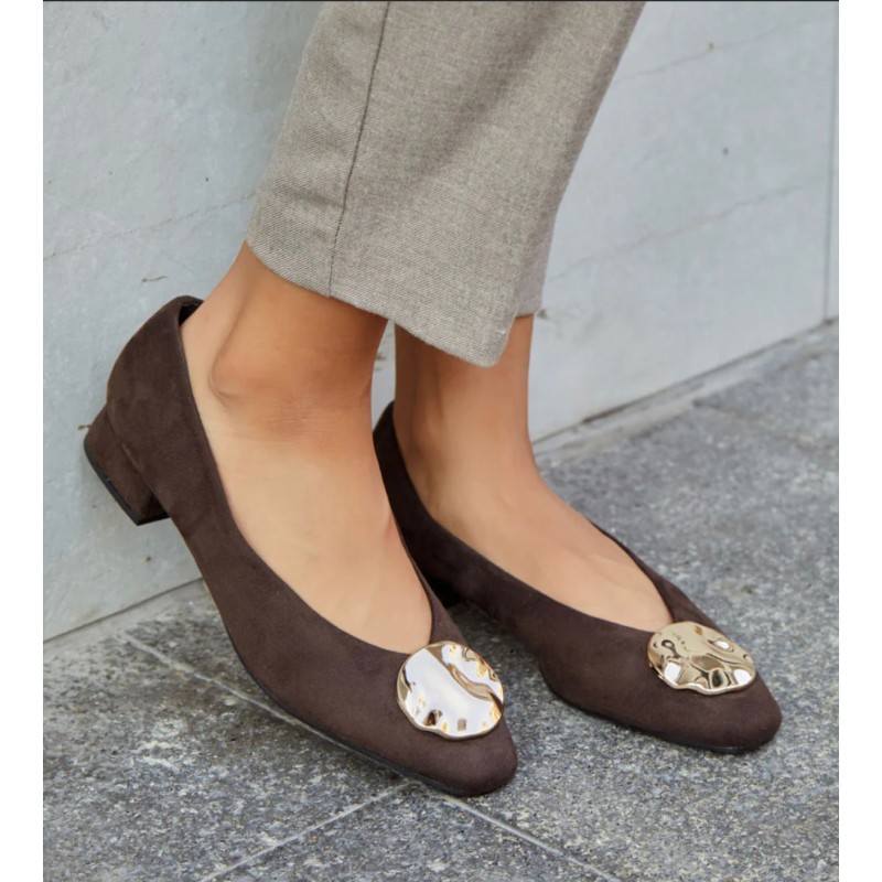 Bailarina Elegante y Moderna 2