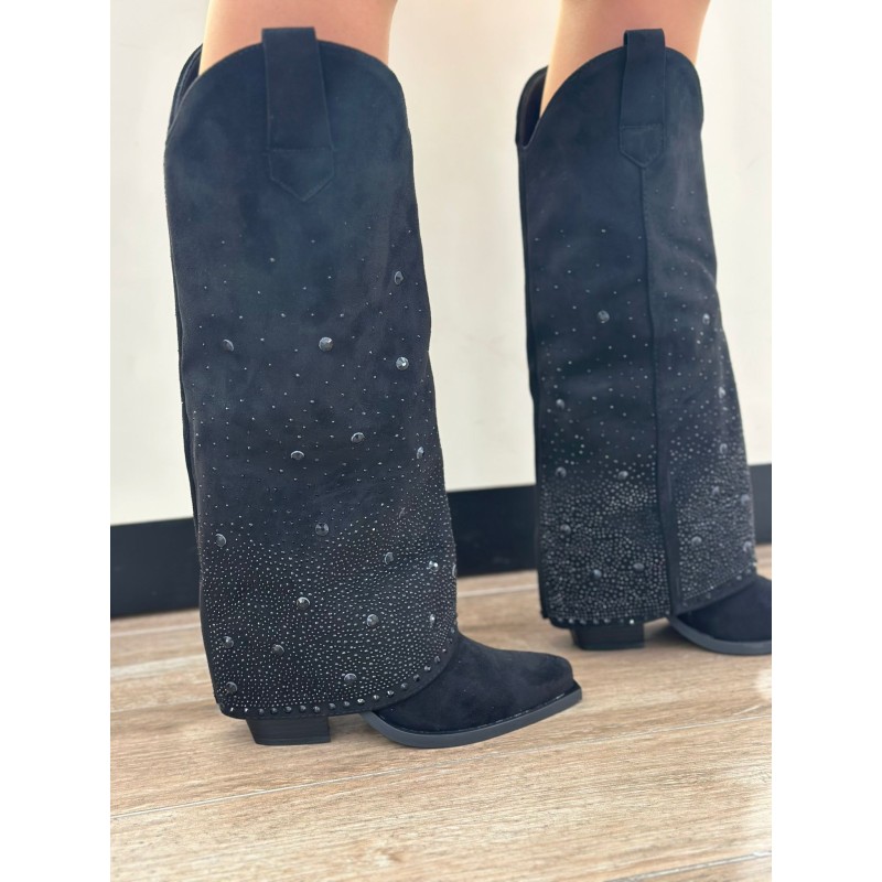 Bota Con Estilo Faldón y Brillantes