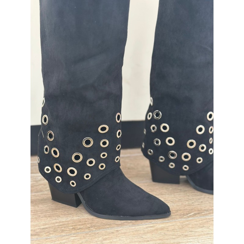 Bota Con Estilo Faldón y Tachuela 2