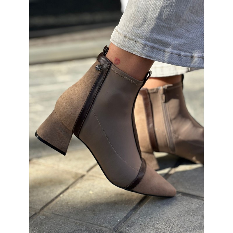 Botines Bicolor En Punta Con Cremallera