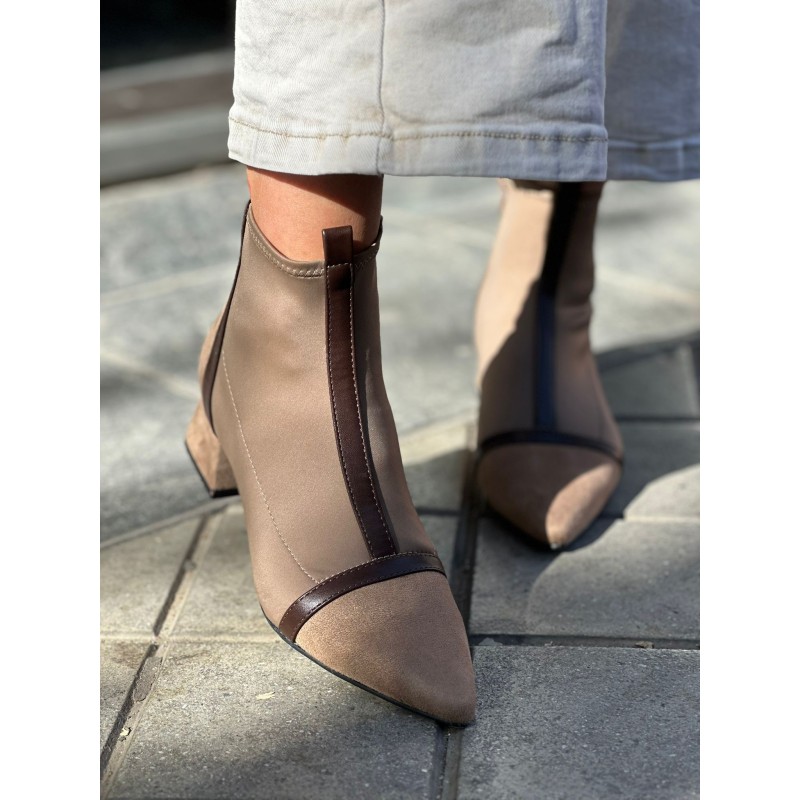 Botines Bicolor En Punta Con Cremallera