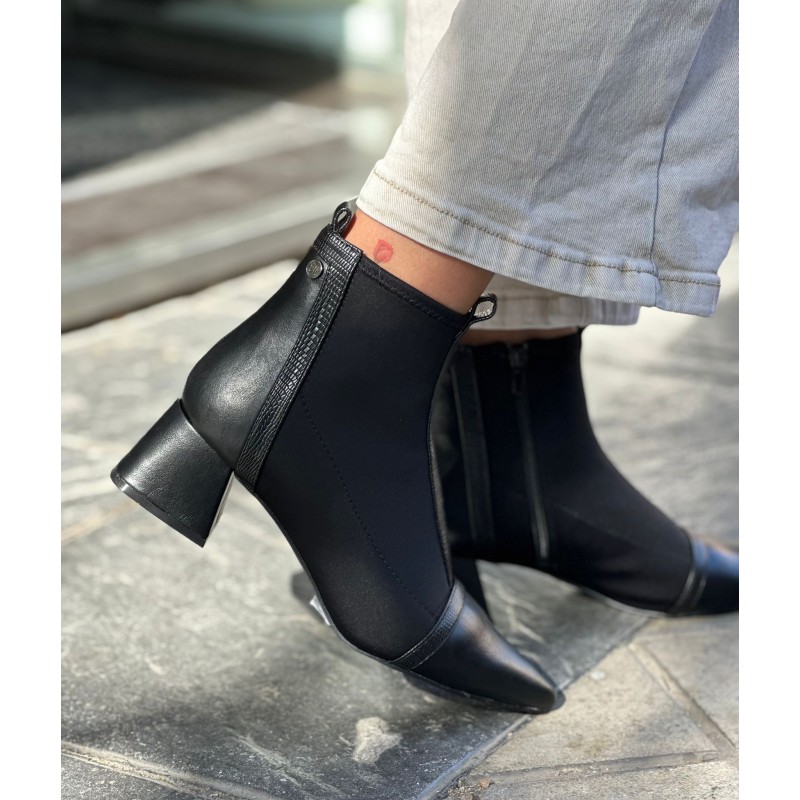 Botines Bicolor En Punta Con Cremallera