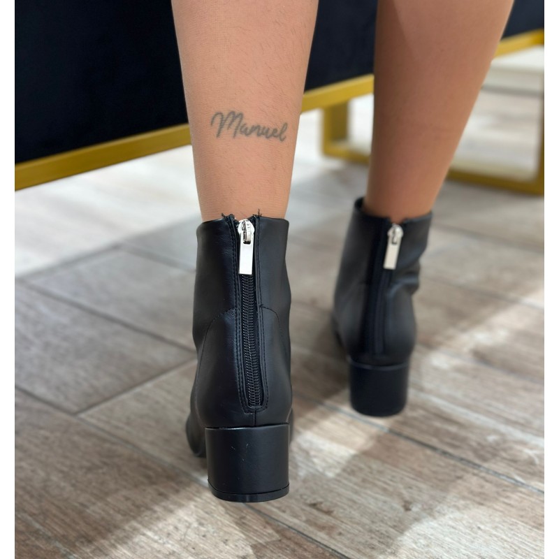 Botin Con Cremallera Corina- M5870