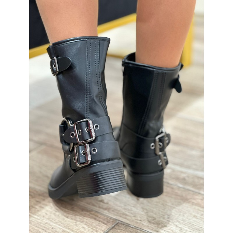Botin Biker Negro Con Hebillas
