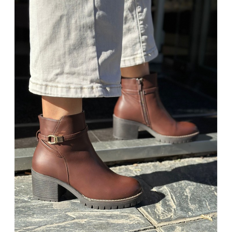 Botín Con Tacón Grueso