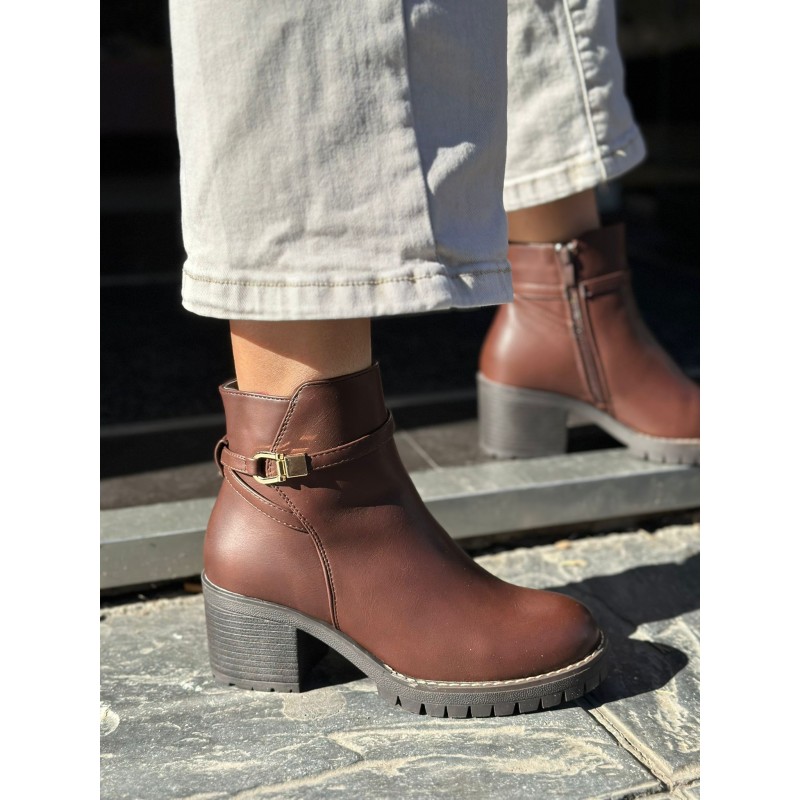 Botín Con Tacón Grueso 2