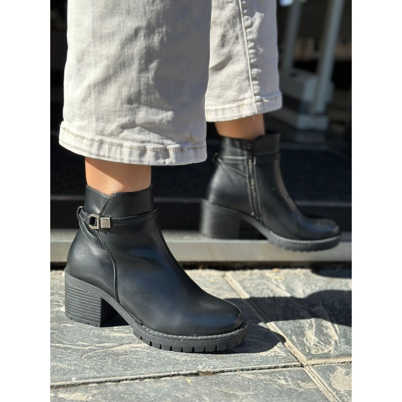 Botín Con Tacón Grueso