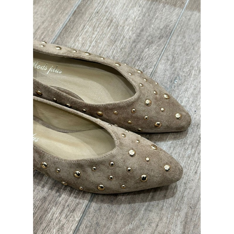 Bailarina Con Tachuelas De pico