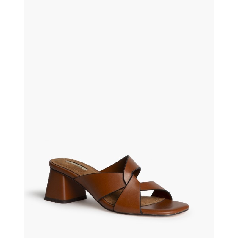 Tacón Ancho y Acabado En Punta Cuadrada 2