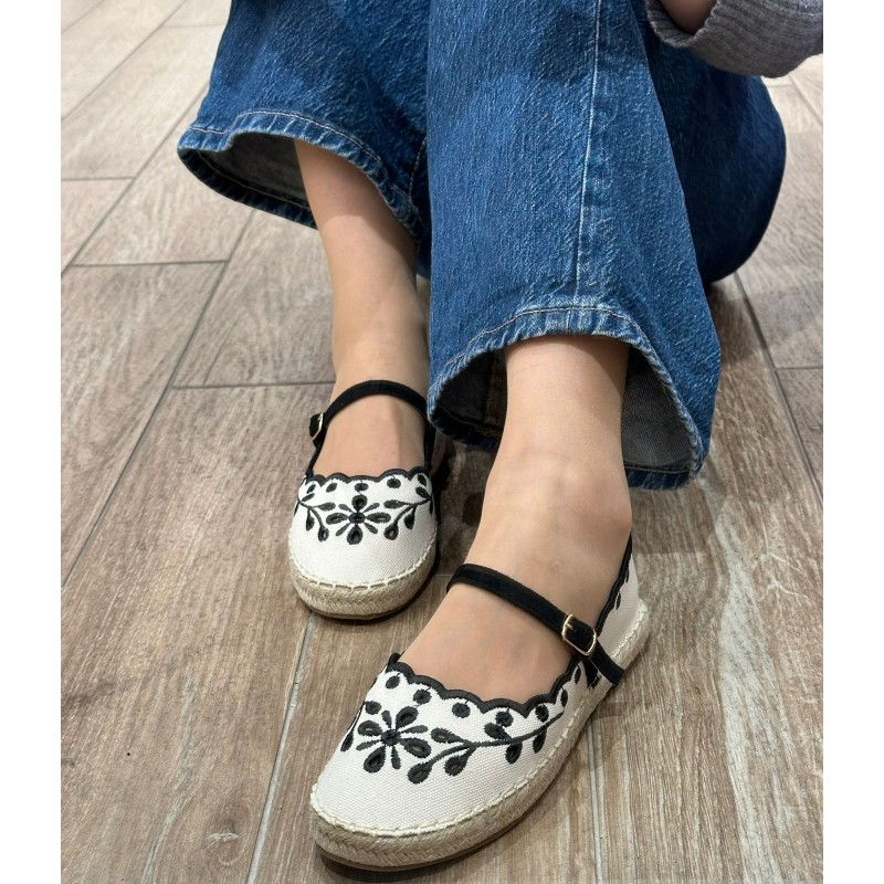 Bailarina Bordado de Flor