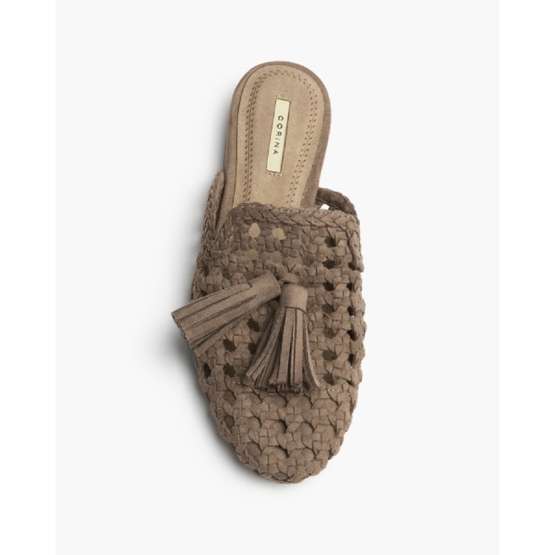 Mule plano Corte trenzado Y flecos muy bonitos