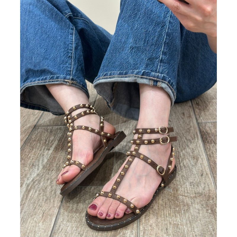 Colección "Gemma": Pasos con Brillo Propio