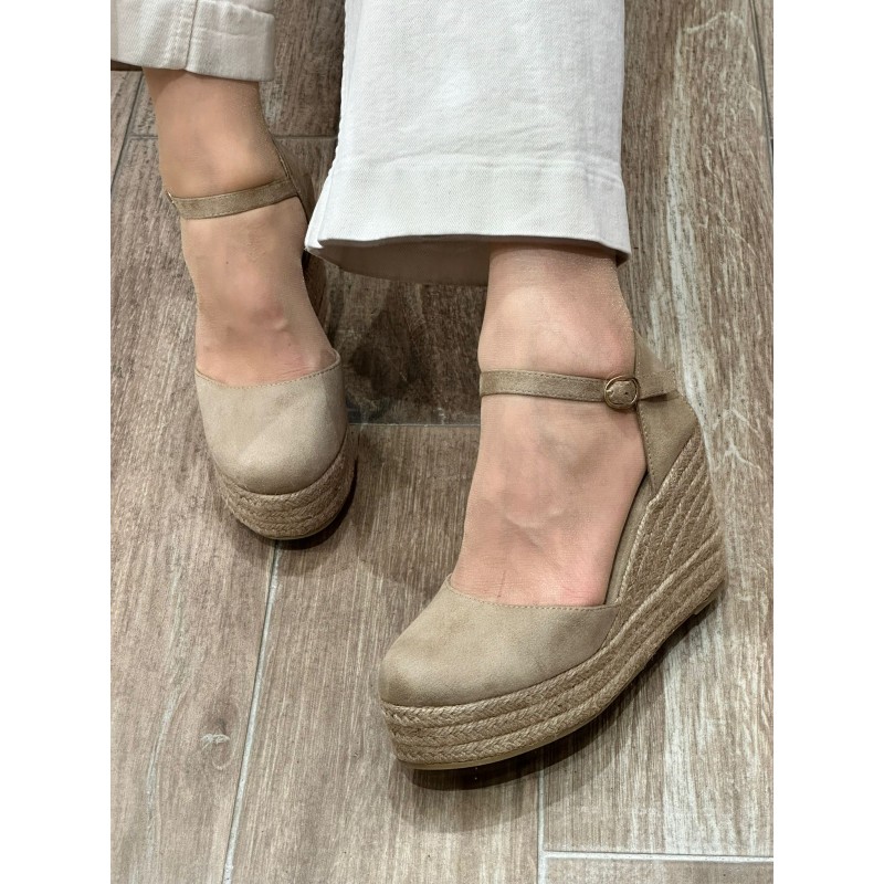 Alpargatas Lyna Classic con Plataforma y Hebilla