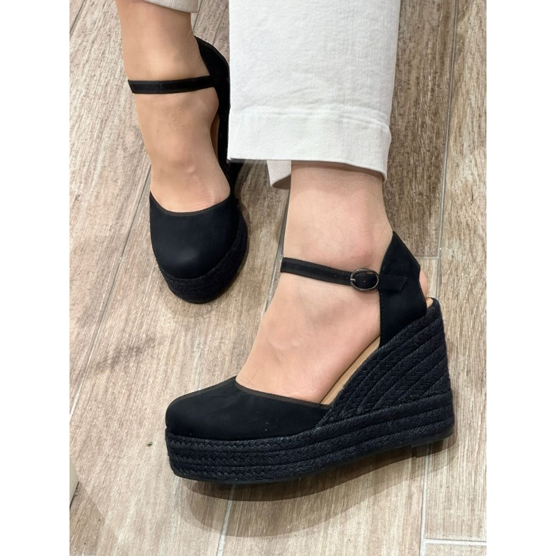 Alpargatas Lyna Classic con Plataforma y Hebilla