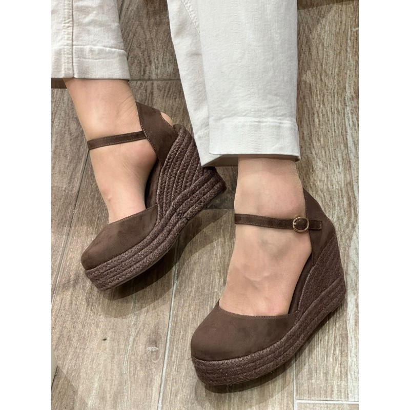 Alpargatas Lyna Classic con Plataforma y Hebilla