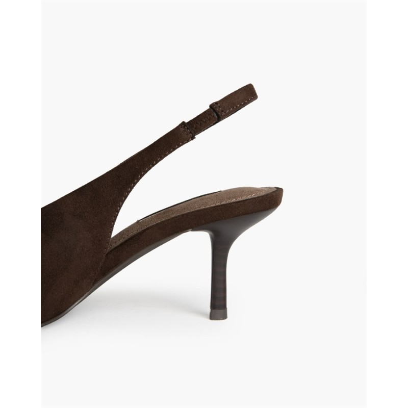 Salón Chic Pointed Corina
