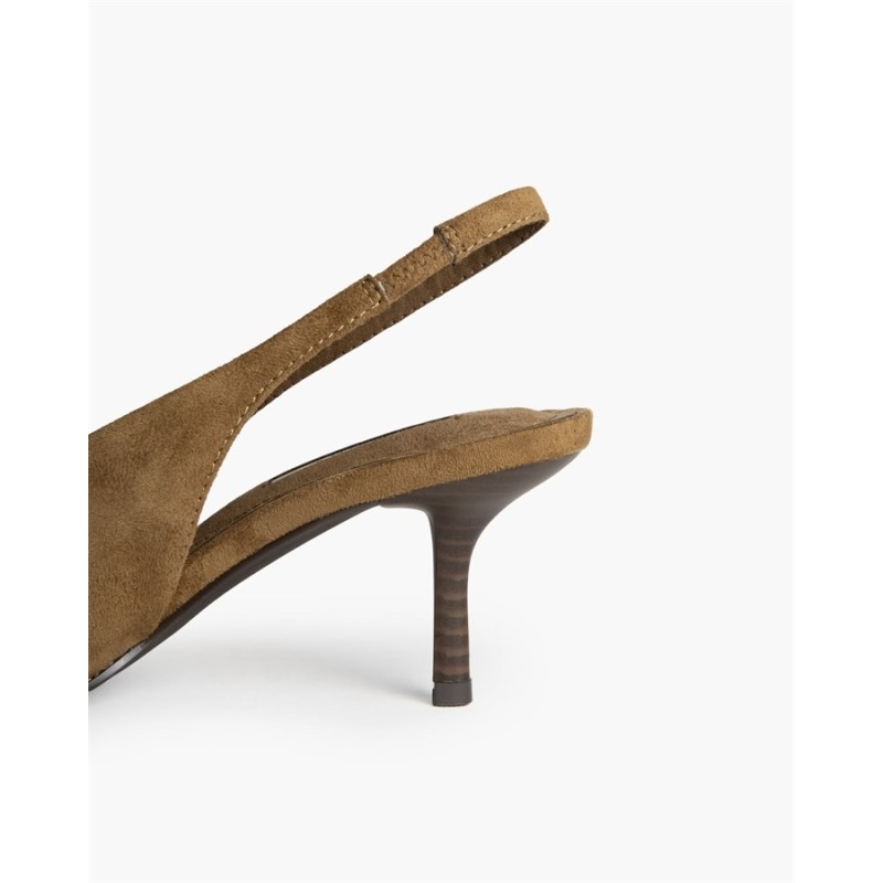 Salón Chic Pointed Corina