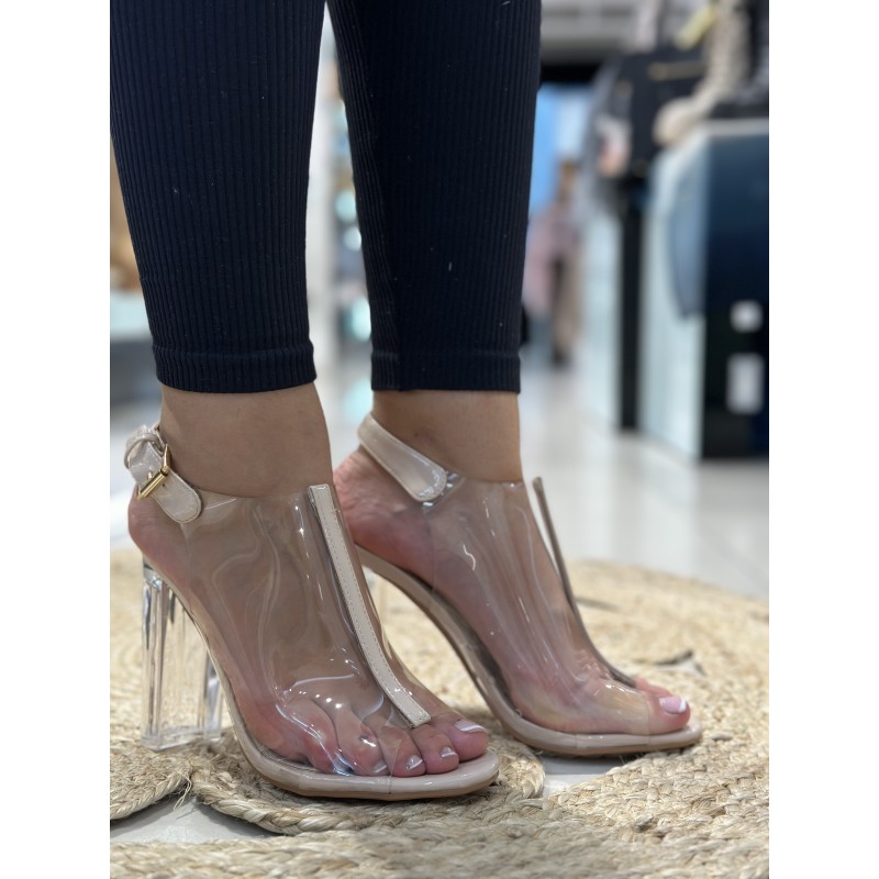 Tacones transparentes 2